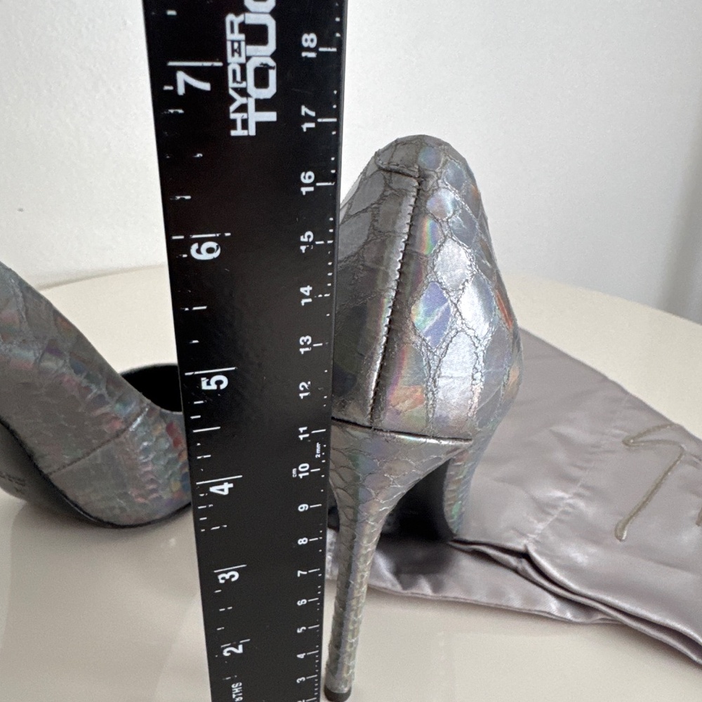 Giuseppe Zanotti Silver Iridescent Metallic Heels Size 5 EUC 4.25" Stiletto - Picture 17 of 17
